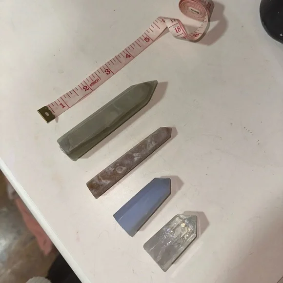 4 Point Crystals - Picture 6 of 6